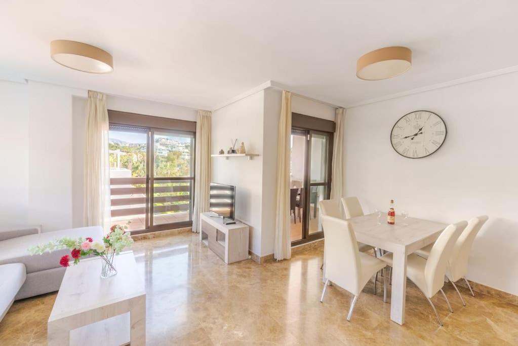 Amazing Family Apartment Εστεπόνα Εξωτερικό φωτογραφία